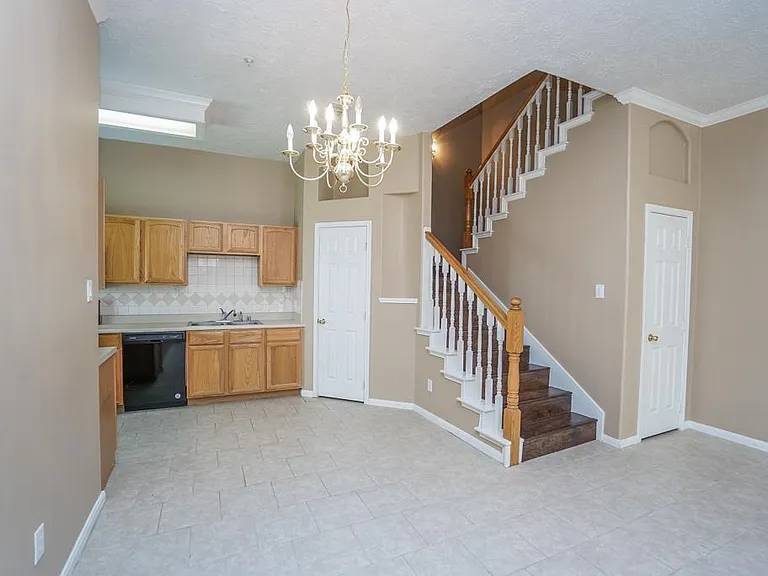 2710 Grants Lake Blvd #E6 — Photo 6