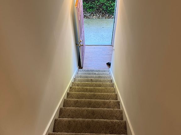 4th image of 107 Hopewell Dr