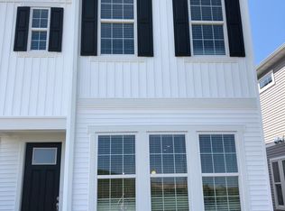 8180 Arrowwood Ln N, Maple Grove, MN 55369