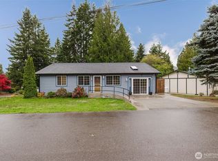 7600 Sandy Way NE, Poulsbo, WA 98370