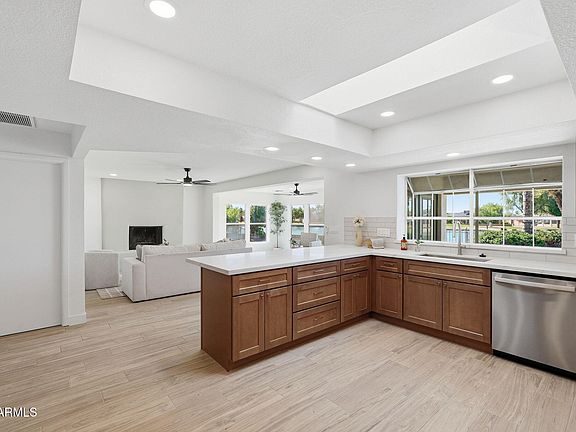 2nd image of 2442 W VIA RIALTO Circle