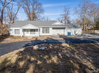 147 Elmgrove Ave, Hazelwood, MO 63042