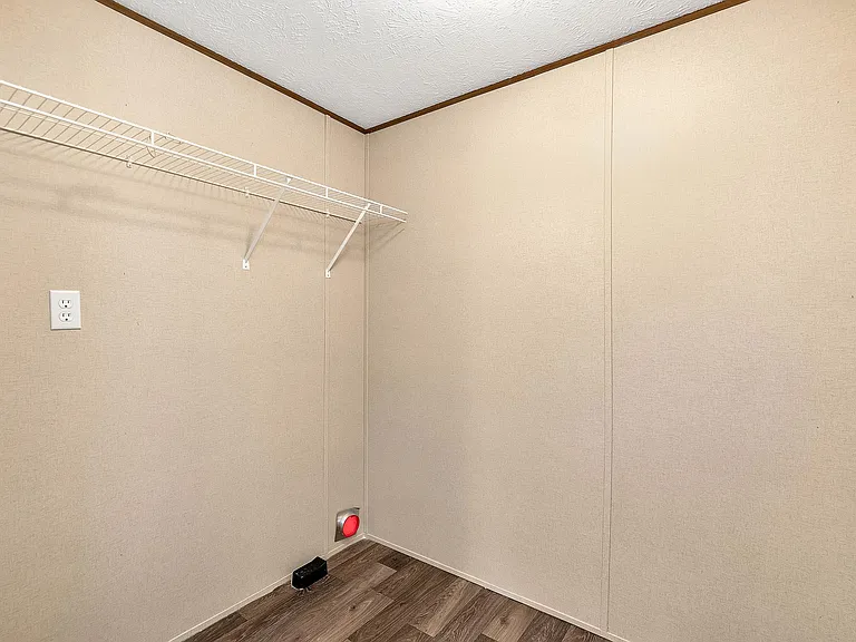 200 Boardwalk Dr — Photo 15