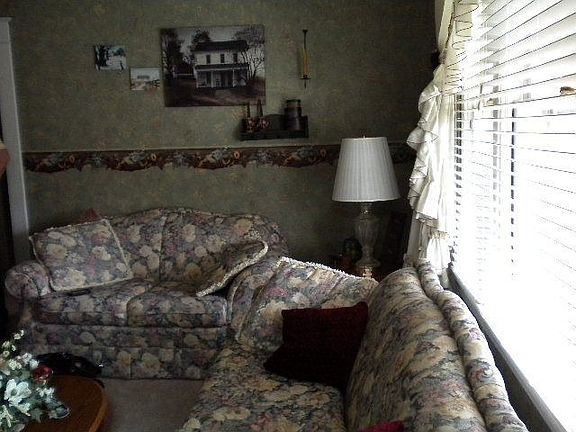 4th image of 2115 17th St