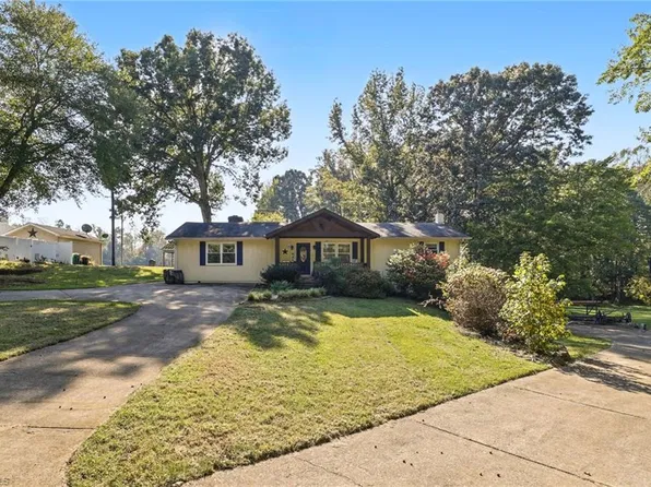 702 Moir Mill Rd, Eden, NC 27288