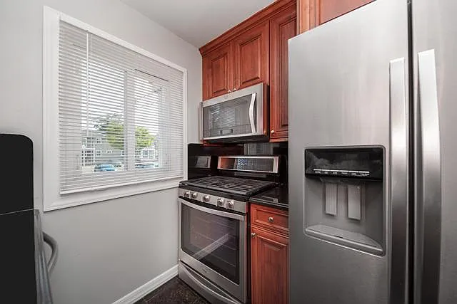 Fairfield Creekside At Patchogue Village — Photo 17