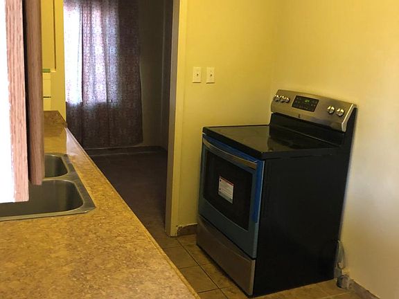 3rd image of 3849 E Orleans Ave