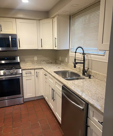 906 S Randolph St #2 — Photo 11
