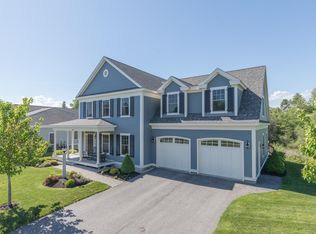 49 Drowne Rd, Cumberland, ME 04021