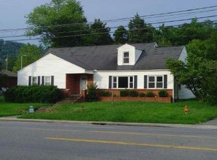 424 N Main St, Rocky Top, TN 37769