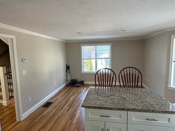 2nd image of 335 Foundry St #335