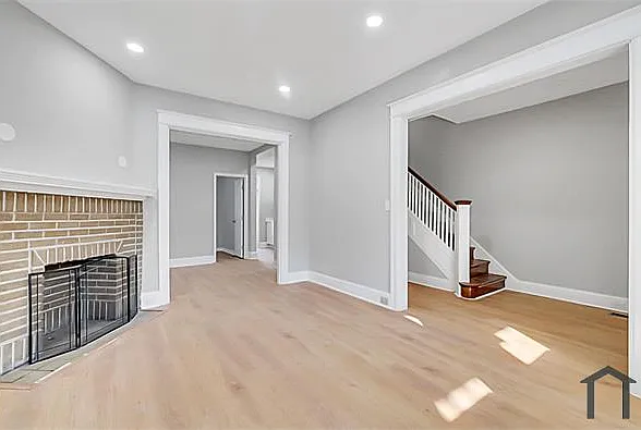 727 Otis Pl NW — Photo 23