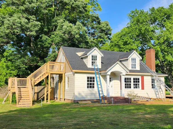 12910 John Clayton Memorial Hwy #B, North, VA 23128