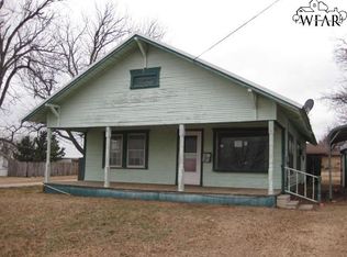 615 S Archer St, Henrietta, TX 76365