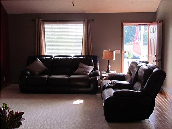 5th image of 106 Garland Ct