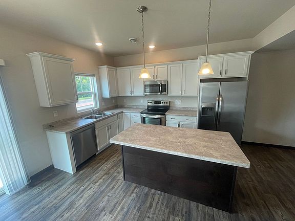 2nd image of 516-518 W Thomas St #516