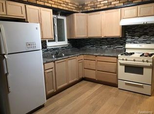 1009 E Holbrook Ave, Flint, MI 48505