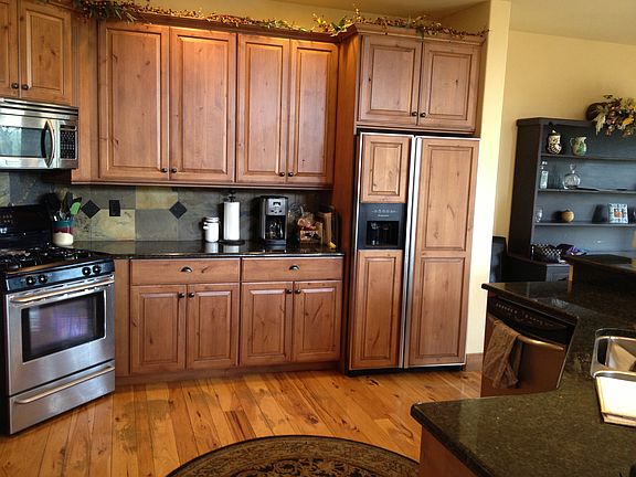 2nd image of 187 Sleepy Hollow Ln