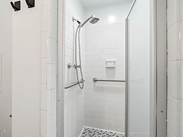 808 Chippendale Rd — Photo 17