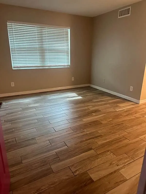 2 bed, 850 sqft, $1,600 — Photo 4