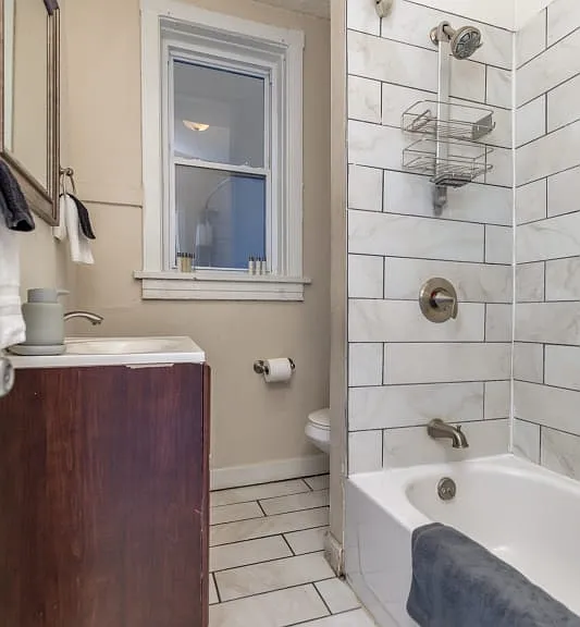 Lyndon Apartment — Photo 45