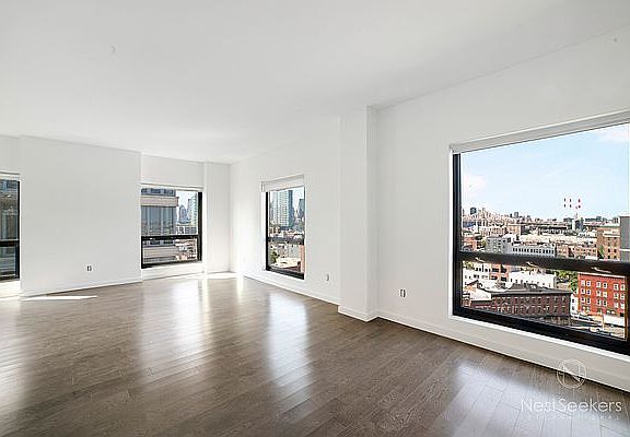 3rd image of 11-39 49th Ave Penthouse 2