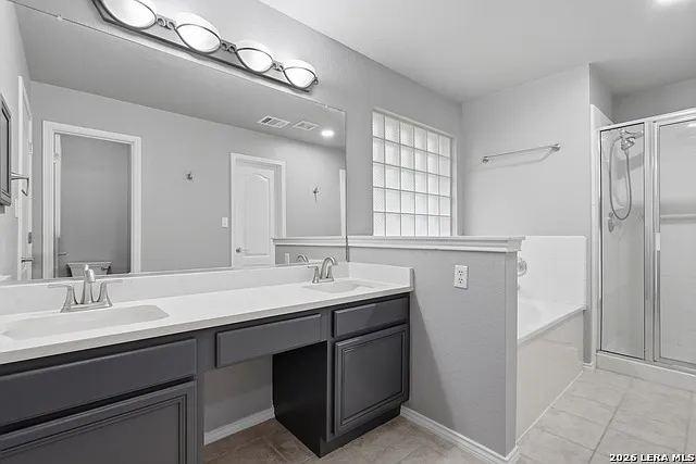 21207 Encino Ash — Photo 21