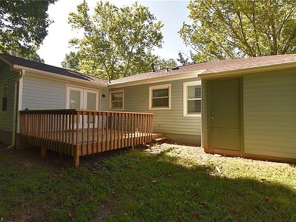 4th image of 5233 Larkspur Dr