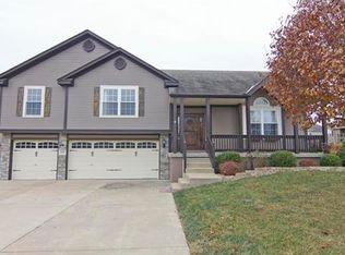 1408 Matthes Ln, Pleasant Hill, MO 64080