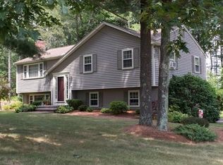 9 Pondview Rd, Norfolk, MA 02056
