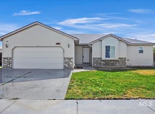 1300 Tara Ct, Mountain Home, ID 83647