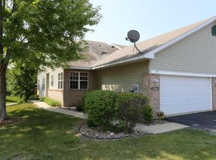 7996 Autumn Ridge Way, Chanhassen, MN 55317