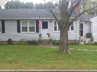 23 Evelyn Dr, Bristol, RI 02809