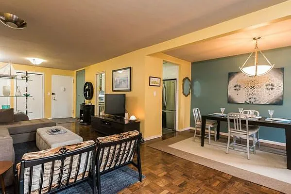 Sold by Gallery Real Estate Group, LLC | media 12