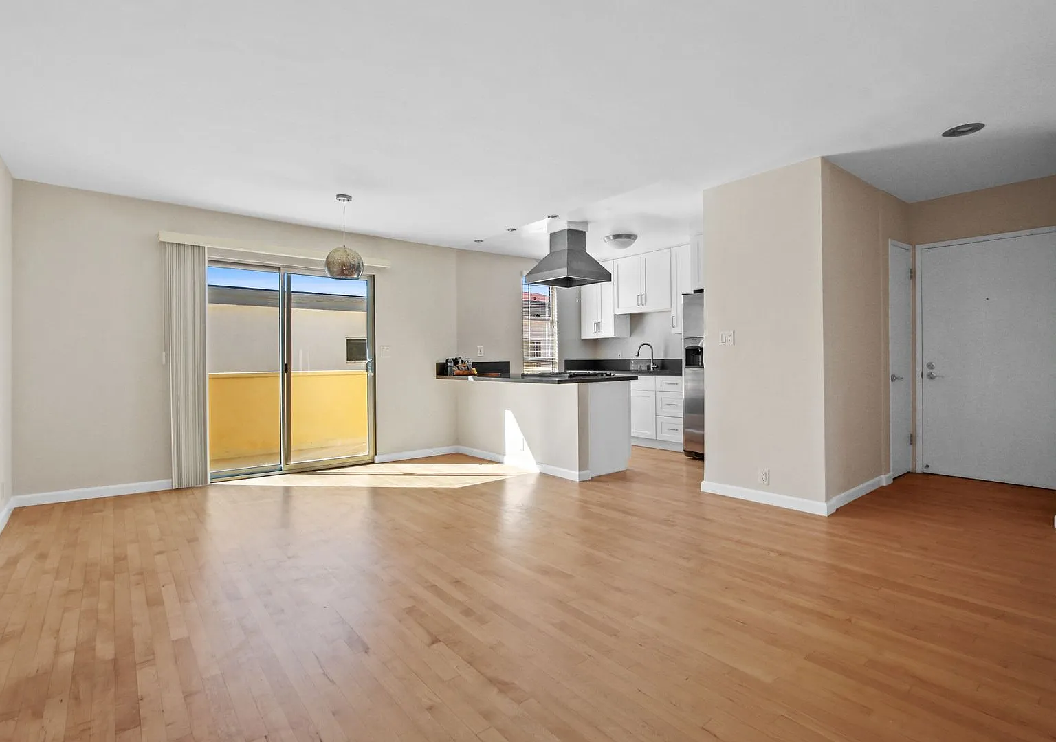 1133 16th St in Santa Monica - North of Wilshire Blvd! — Photo 4