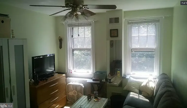 1101 N Clayton St — Photo 5