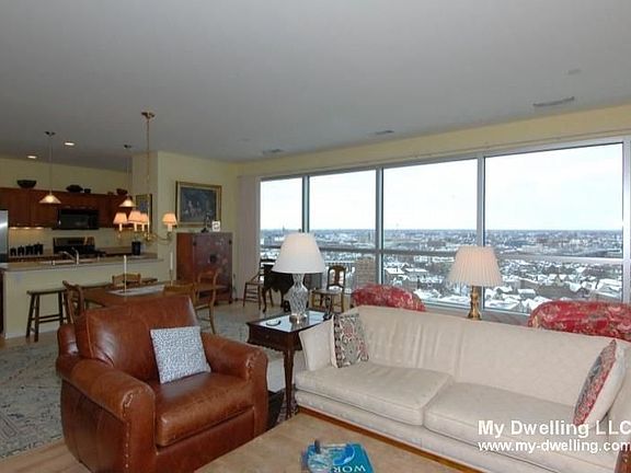 5th image of 1522 N Prospect Ave Unit 1603