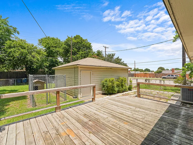 2829 Tolosa Dr — Photo 12