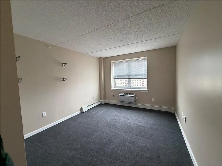 7914 Rockaway Beach Blvd #7C — Photo 10