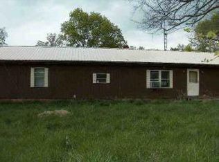 5118 E Guthrie Rd, Heltonville, IN 47436