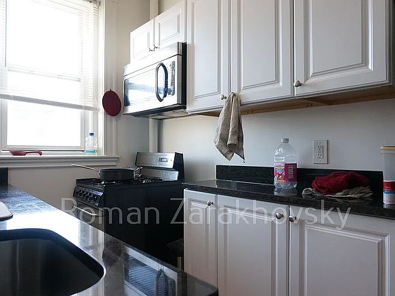 2nd image of 10 Orkney Rd #38