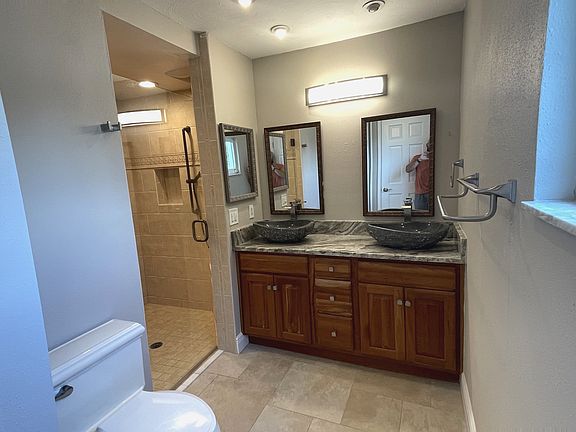 3rd image of 9811 San Sebastian Way