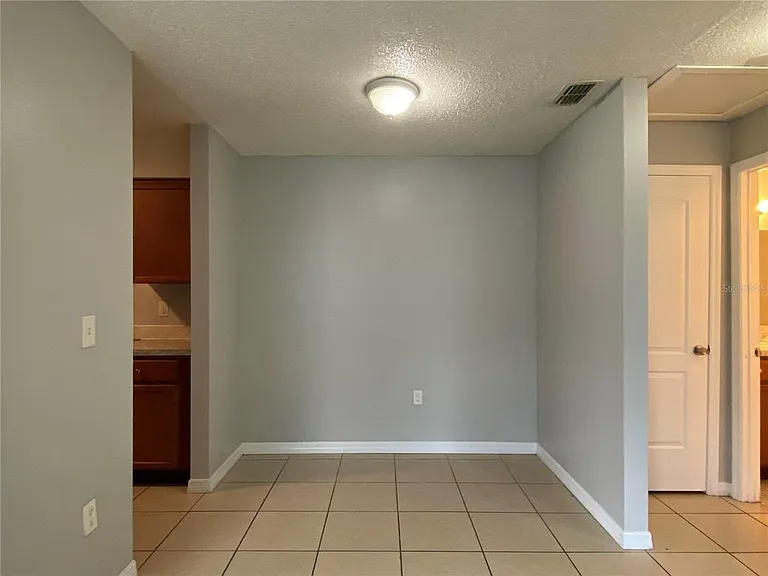 118 Eaton St #4 — Photo 7