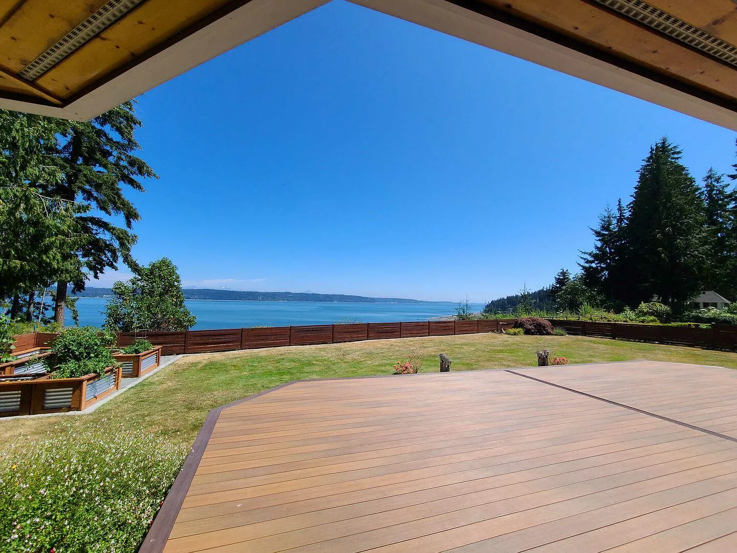 2537 Bretland Rd SE — Photo 3