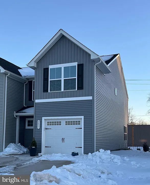 1st image of 2657 Apricot Dr