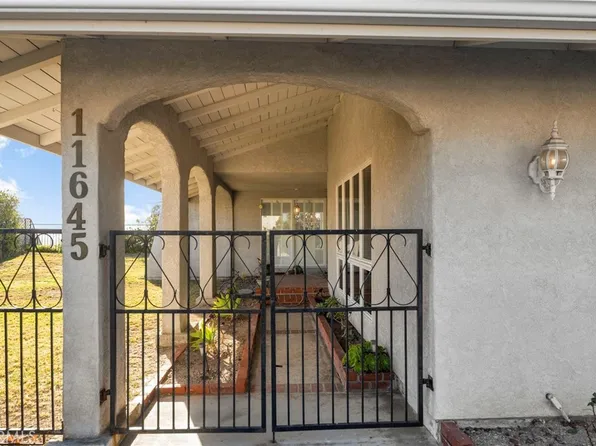 11645 Seminole Cir, Porter Ranch, CA 91326