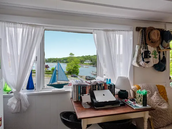 39 Sea Street, Camden, ME 04843
