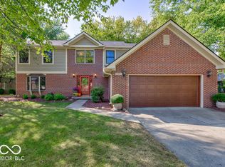 55 Glasgow Ln, Noblesville, IN 46060