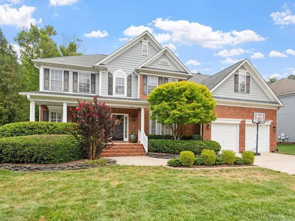 10732 Summerton Dr, Raleigh, NC 27614