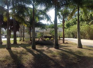 6090 Dogwood Way, Naples, FL 34116